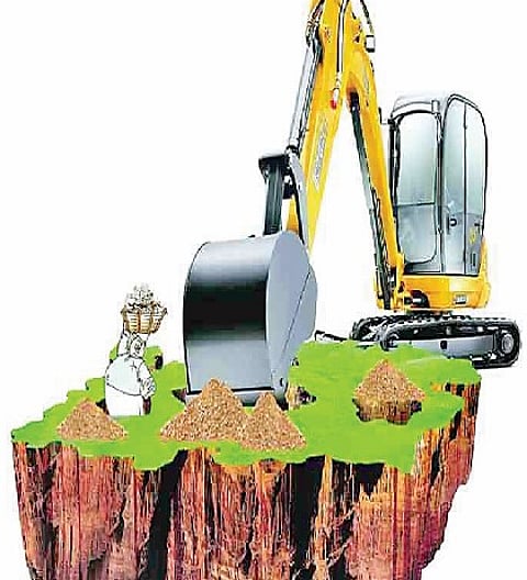 कर्जतमध्ये ओव्हरलोडिंग वाहने मोकाट