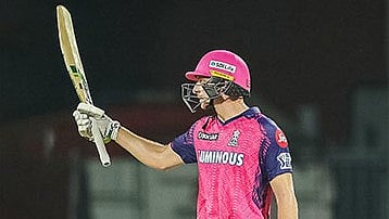 IPL 2023 : जोस बटलरच्या नावावर नवा विक्रम; कोहली, रोहित, धोनीलाही टाकले मागे