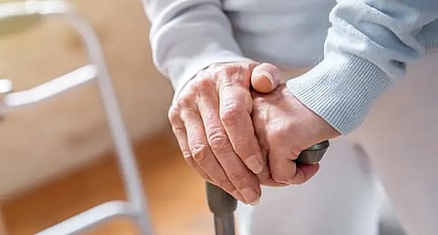 पुणे : पार्किंसन्स रुग्णांना मिळतोय ‘मित्रमंडळ’चा हात