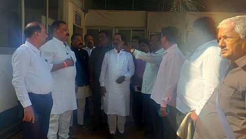 रत्नागिरी : विनायक राऊत यांची पोलिसांकडून मुक्तता