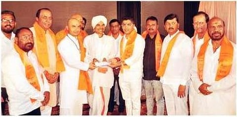 सत्कर्माने कीर्ती मिळत असते : रामदासी, आमदार संग्राम जगताप यांच्याकडून अन्नदान व गोशाळेस आर्थिक मदत