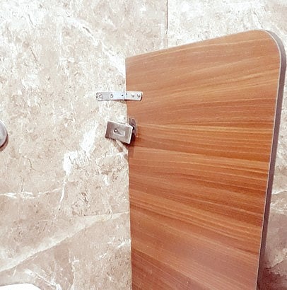 पिंपरी : दोन महिन्यांतच पालिकेतील नव्या स्वच्छतागृहाची दुरवस्था