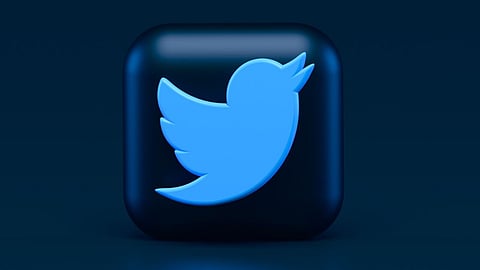 ‘ट्विटर व्हेरिफाईड’च्या निर्णयाने सोशल मीडियावर खळबळ, सर्व व्हेरिफाईड अकाऊंट्स केले अनफॉलो