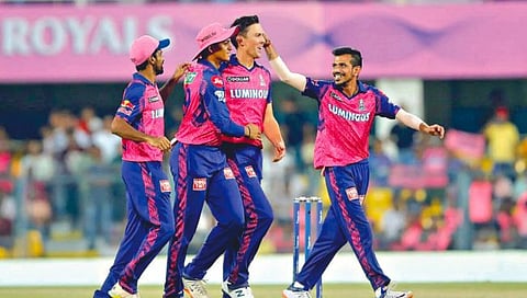 IPL 2023 : ‘या’ खेळाडूला 10 धावा आणि 2 षटके टाकण्याचे मिळाले 1 कोटी!