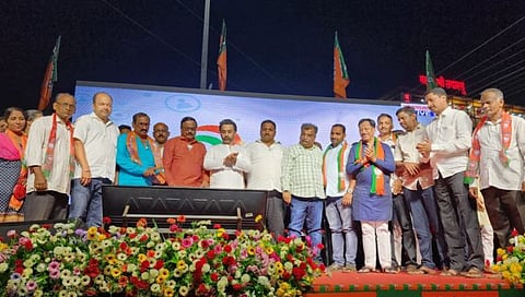 सिंधुदुर्ग : राज्यातील पहिल्या ई – ग्रामपंचायत मोबाईल ऍपचे लोकार्पण