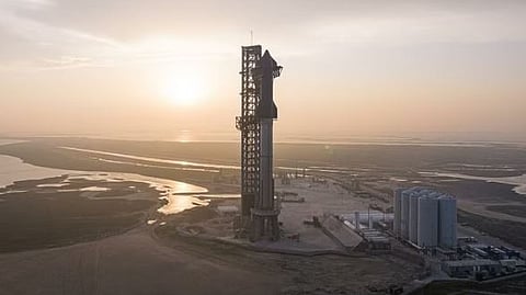 एलन मस्क घडवणार मंगळ ग्रहाचे ‘पर्यटन’ ? जाणून घ्या सर्वात शक्तिशाली रॉकेट ‘स्टारशिप’बद्दल