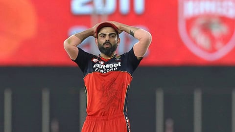BCCI Fined Virat Kohli : विराट कोहलीवर मोठी कारवाई! BCCI ने ठोठावला दंड, कारण..