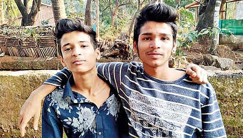 रत्नागिरी : दोन सख्ख्या भावांचा दुचाकी अपघातात मृत्यू