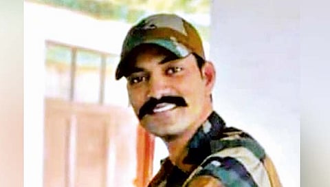 कोल्हापूर : किणेजवळ कार झाडाला धडकून जवानाचा मृत्यू