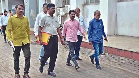 नाशिक : लाच प्रकरणी खरे यांना शुक्रवारपर्यंत पोलिस काेठडी, पोलिस तपासात हाती लागलं ‘इतकं’ घबाड