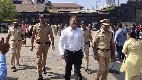 त्र्यंबकेश्वर प्रकरण : ‘त्या’ चौघा तरुणांवर गुन्हा दाखल, पोलिस महानिरीक्षकांकडून पाहणी