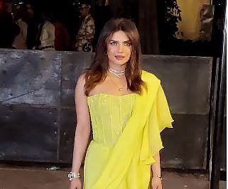 Parineeti Chopra प्रियांका चोप्रा