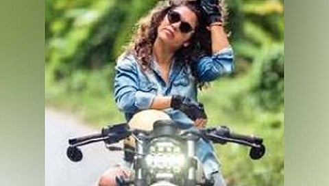 आता पर्यटनस्थळी महिला बाईक – टॅक्सी सेवा !