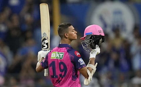 Yashasvi Jaiswal : झुंझार शतकी खेळी करून जयस्वालने रचले 5 मोठे विक्रम