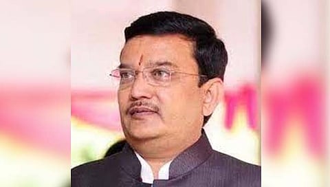 अकोला: आमदार खंडेलवाल यांची कार अडवून मोबाईल हिसकावला