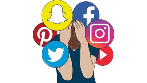 सोशल प्लॅटफॉर्ममधून वाढले मानसिक आजार!