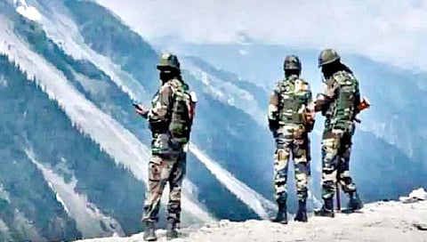 चीन वसवतोय भारतीय सीमेलगत नवी गावे