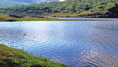 जगभरातील सरोवरांमधून ‘गायब’ होत आहे पाणी!