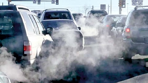 कार्बन संयुगाचे उत्सर्जन रोखण्यासाठी आता डिझेलमध्ये इथेनॉल मिश्रण!