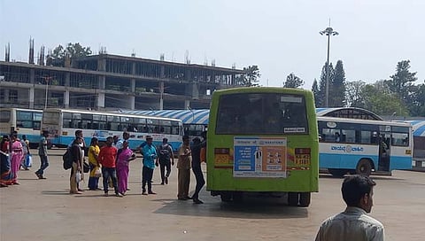 बेळगाव : बस सेवा विस्कळीत; लांब पल्ल्याच्या आणि स्थानिक बस फेऱ्यांमध्ये घट
