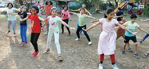 पुणे : बालभवने फुलली… मुले खेळू लागली !