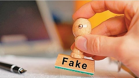 जळगाव : पोलिस दलात निवड झालेल्या मुलीला दिला बनावट दाखला