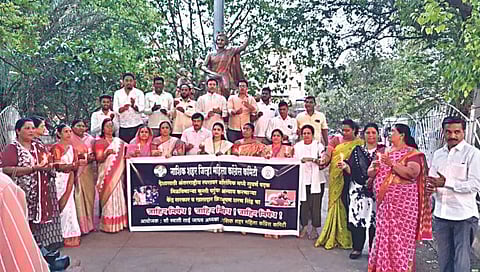 नाशिक : कुस्तीपटूंच्या समर्थनार्थ महिला काँग्रेस रस्त्यावर