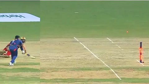 Dinesh Karthik | दिनेश कार्तिकचा खराब फॉर्म, अशा पद्धतीने रनआउट झाला की….