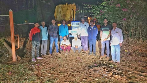 कोल्हापूर : विनापरवाना खैराचे लाकूड घेऊन जाणारांना अटक; कासारवाडा पाटणकर येथे वनविभागाची कारवाई