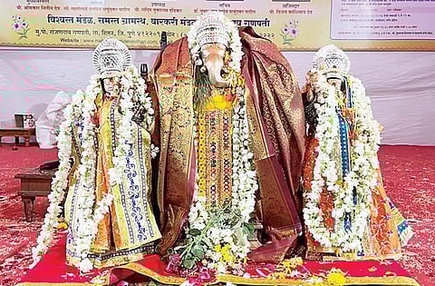शिरूर : रांजणगावात रंगला महागणपतीचा विवाह सोहळा