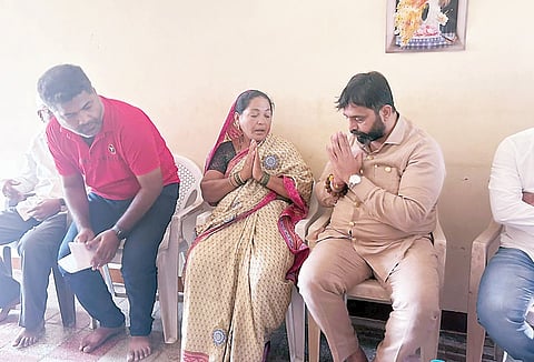 पिंपरी : प्रवीण पिसाळ यांच्या कुटुंबीयांना आ. महेश लांडगे यांची मदत