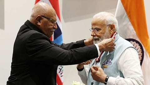 पंतप्रधान मोदी यांना फिजी देशाचा सर्वोच्च नागरी पुरस्कार प्रदान