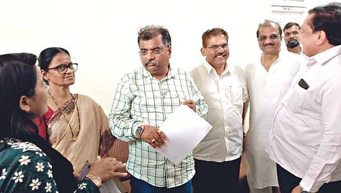 Four-lane on Mumbai-Goa highway : मुंबई-गोवा चौपदरीकरणाची एक लेन पावसाळ्यापूर्वी पूर्ण करणार