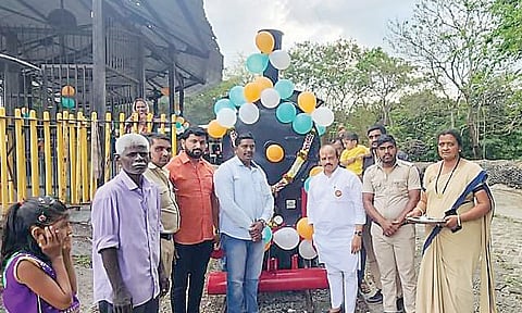 कात्रजची ’फुलराणी’ सजली ! आठवा वाढदिवस साजरा