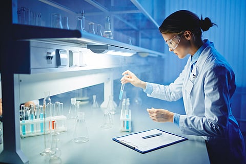 क्लिनिकल डेटा मॅनेजमेंटमध्ये जॉबची वाढती मागणी, जाणून घ्या कुठे करता येईल ‘हा’ कोर्स