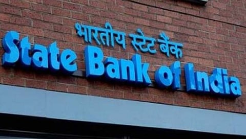 दोन हजारांच्या नोटा बदलून घेण्याबाबत स्टेट बँक ऑफ इंडियाची माेठी घाेषणा, “ग्राहकांना कोणत्याही …”