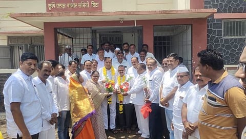 विटा बाजार समितीच्या सभापतीपदी सुरेश पाटील तर उपसभापतीपदी रामचंद्र जाधव