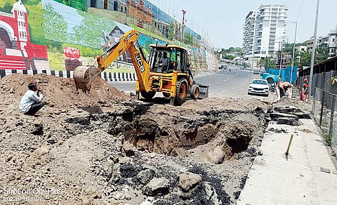 पिंपरी : मोरवाडी परिसरात विनापरवाना रस्ते खोदकाम