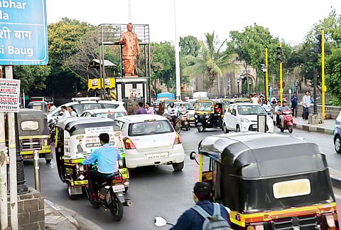 पुणे शहरातील 26 चौकांतील सिग्नल बंद!
