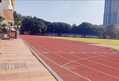 पुणे : सिंथेटिक ट्रॅक तयार, मात्र खेळता येईना !