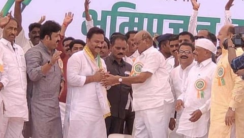 Abhijeet Patil: अभिजीत पाटील यांचा शरद पवार यांच्या उपस्थितीत राष्ट्रवादीत प्रवेश