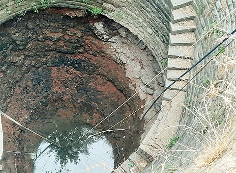 पुणे जिल्ह्यात पाणीटंचाईच्या तीव्र झळा; वाल्हेच्या वाड्या-वस्त्यांवर पाणीटंचाई