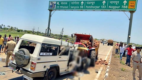 बोलेरो आणि ट्रॅक्टरची समोरासमोर धडक