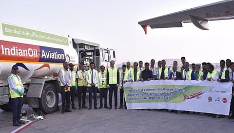 Sustainable Aviation Fuel : स्वदेशी इंधनावर पुण्यातून झेपावले पहिले विमान; ‘एसएएफ’ ग्रीन फ्युलचा वापर