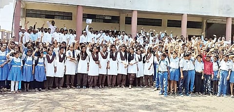 चक्क विद्यार्थ्यांनीच एकत्र येत टाकला निकालावर बहिष्कार !