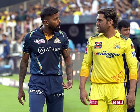 गुरु हा गुरुच असतो..! धोनीचा एक इशारा आणि हार्दिक जाळ्यात ‘फसला’ (video viral)