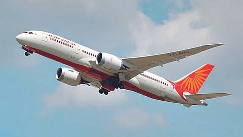 Indian Airlines : आंतरराष्ट्रीय वाहतुकीत भारतीय विमान कंपन्यांचा वाटा ४५ टक्के