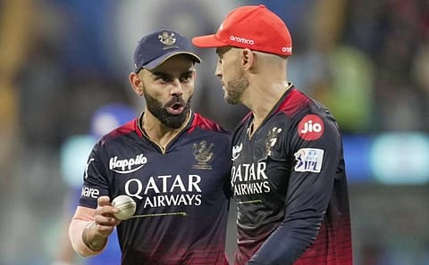 RCB vs RR: कोहलीच्या चाहत्यांसाठी वाईट बातमी, RCB चे टॉप-4 मध्ये पोहचण्याचे समीकरण बिघडले