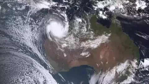 Cyclone Mocha : ‘मोचा’ वादळाने धारण केले रौद्र रुप; ‘या’ ठिकाणांना बसणार तडाखा