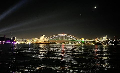 पंतप्रधान मोदींच्या भेटीपूर्वी सिडनी हार्बर आणि ऑपेरा हाऊस परिसर तिरंग्याने उजळला